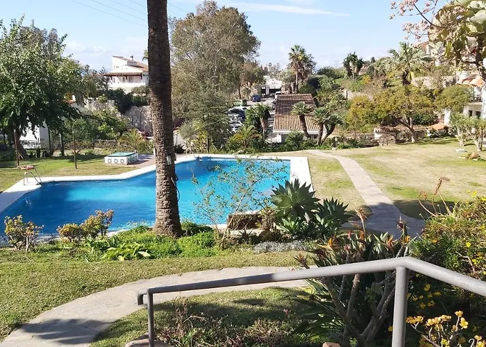 Del Parque Flats Interpares Swimmingpool مالقة